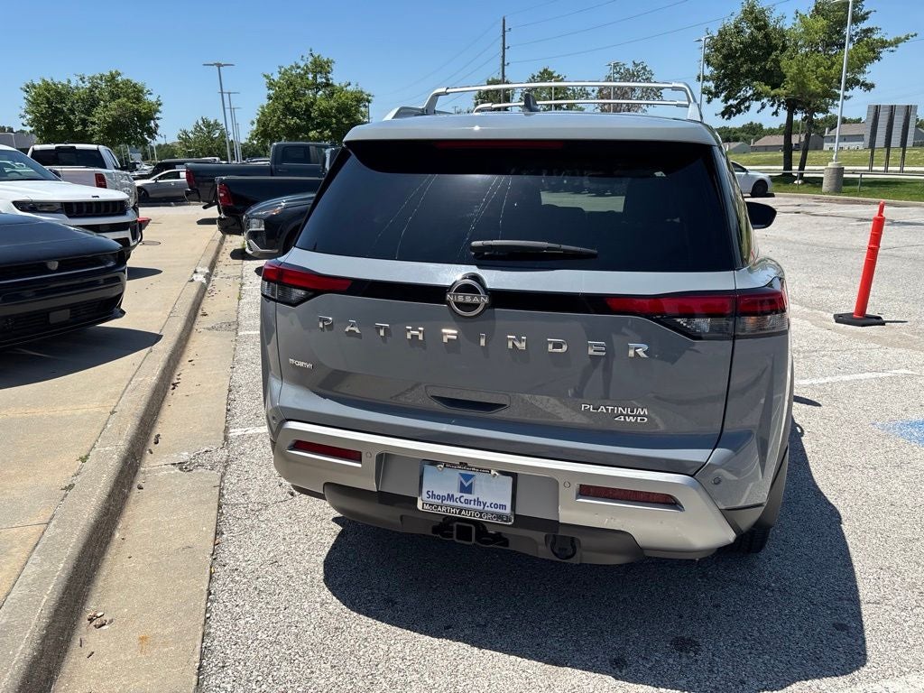 2023 Nissan Pathfinder Platinum 4WD