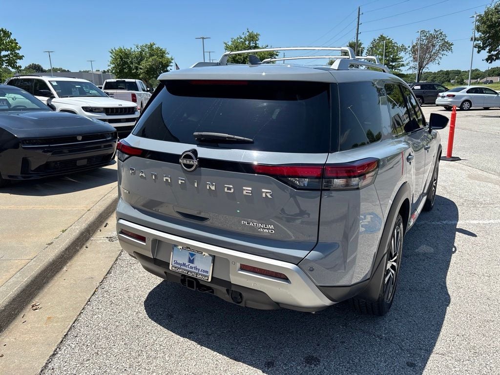 2023 Nissan Pathfinder Platinum 4WD
