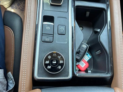 2023 Nissan Pathfinder Platinum 4WD