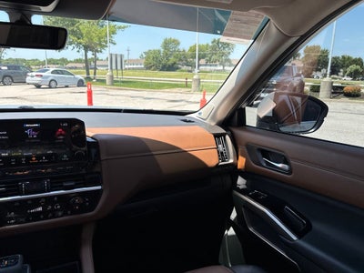 2023 Nissan Pathfinder Platinum 4WD