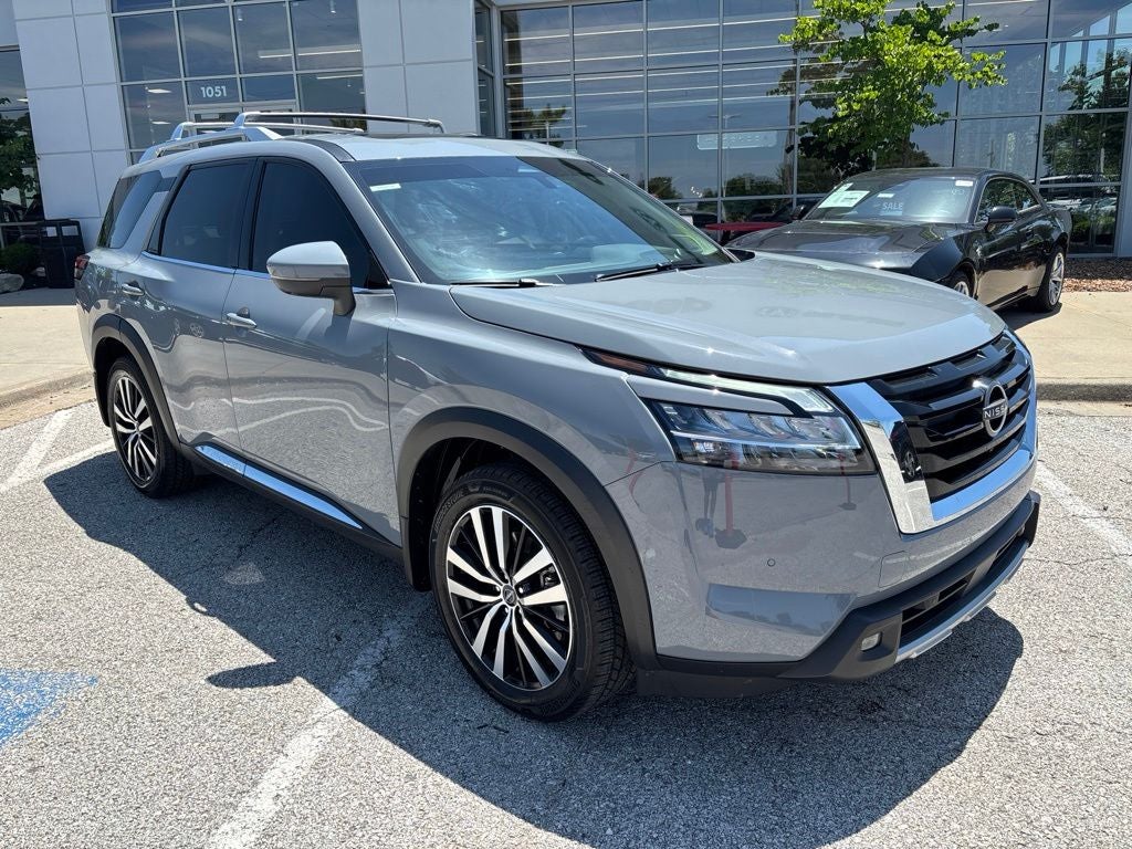 2023 Nissan Pathfinder Platinum 4WD
