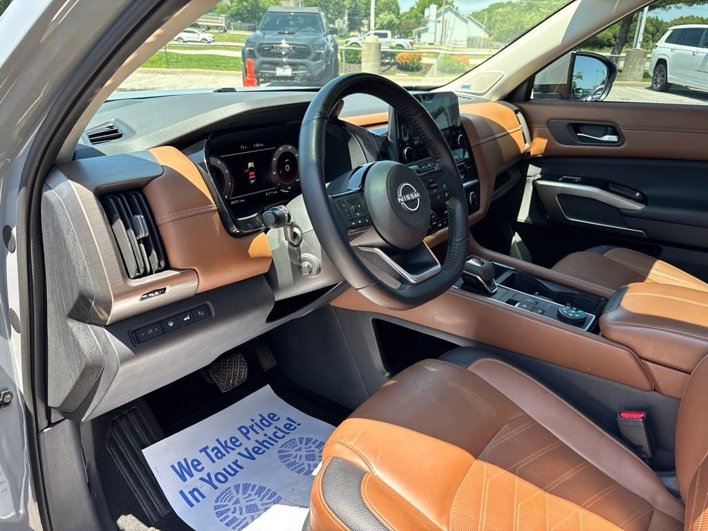 2023 Nissan Pathfinder Platinum 4WD