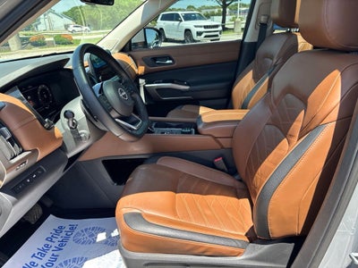 2023 Nissan Pathfinder Platinum 4WD