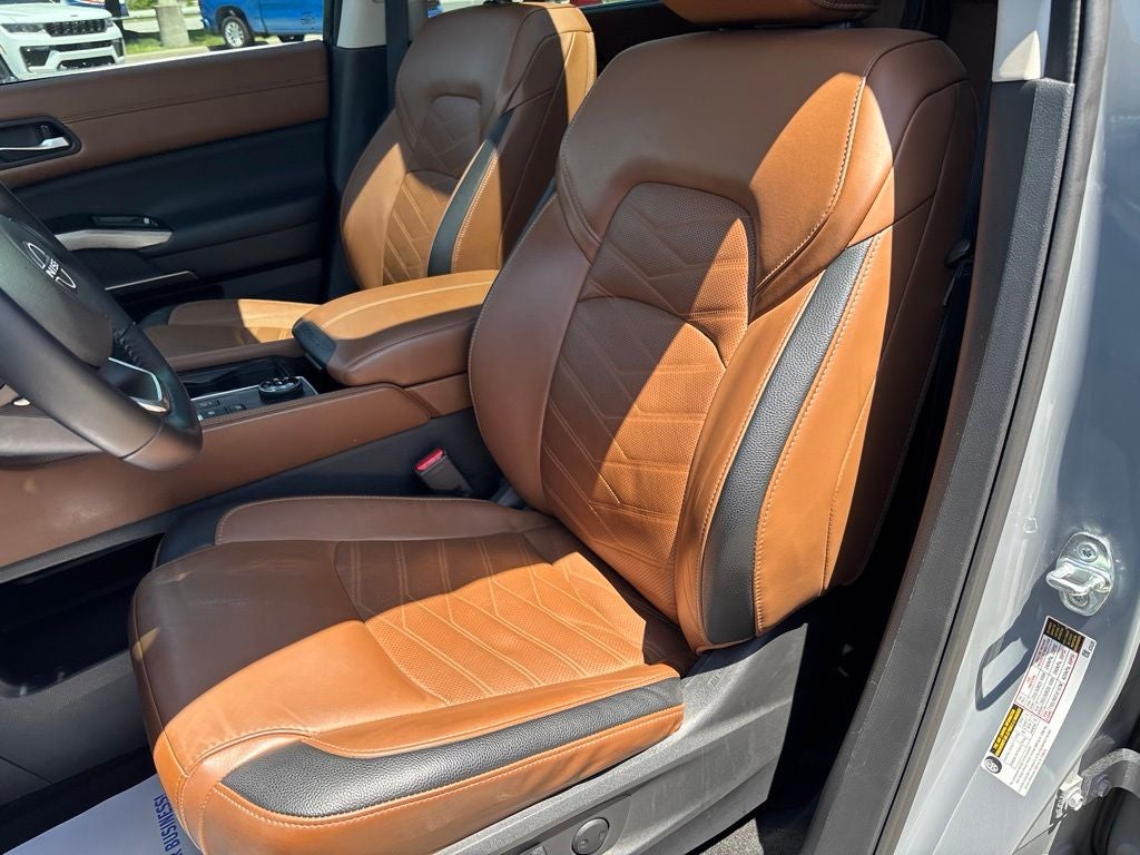 2023 Nissan Pathfinder Platinum 4WD