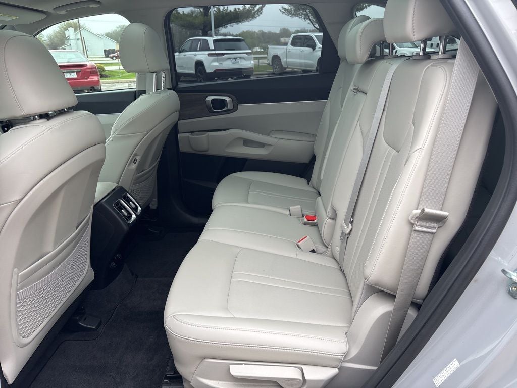 2022 Kia Sorento S
