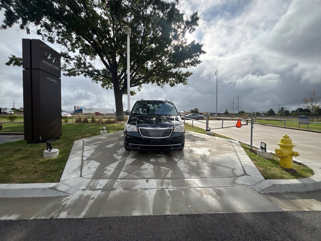 2016 Chrysler Town & Country Limited