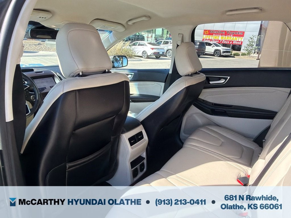 2020 Ford Edge Titanium