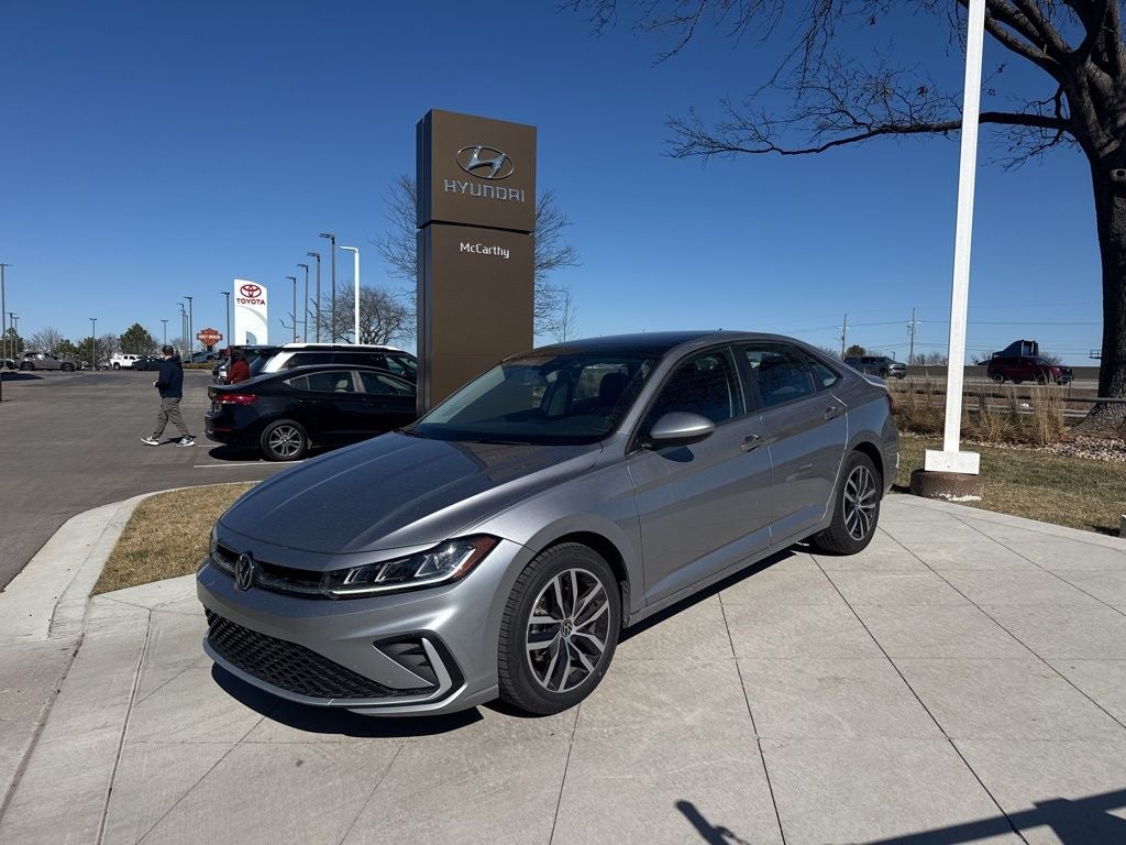 2025 Volkswagen Jetta 1.5T SE