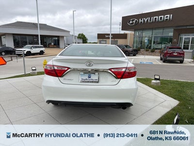 2017 Toyota Camry SE