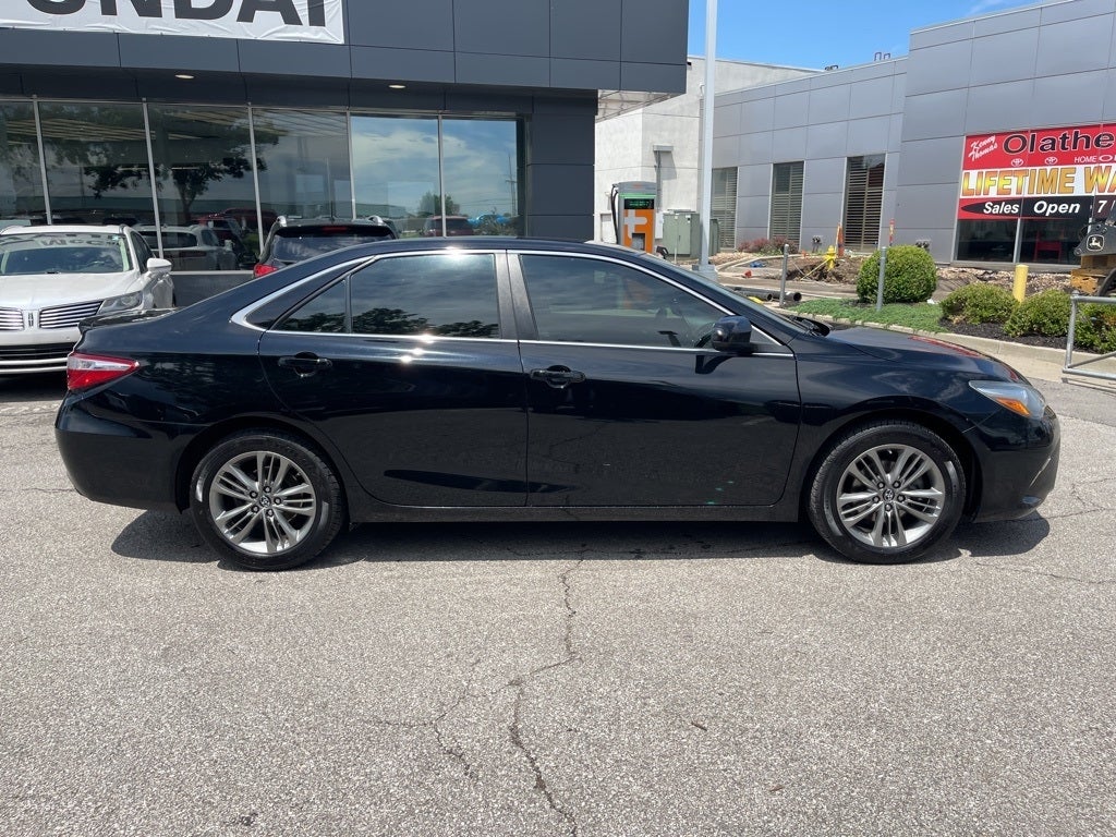 Used 2016 Toyota Camry Special Edition with VIN 4T1BF1FK8GU225013 for sale in Kansas City
