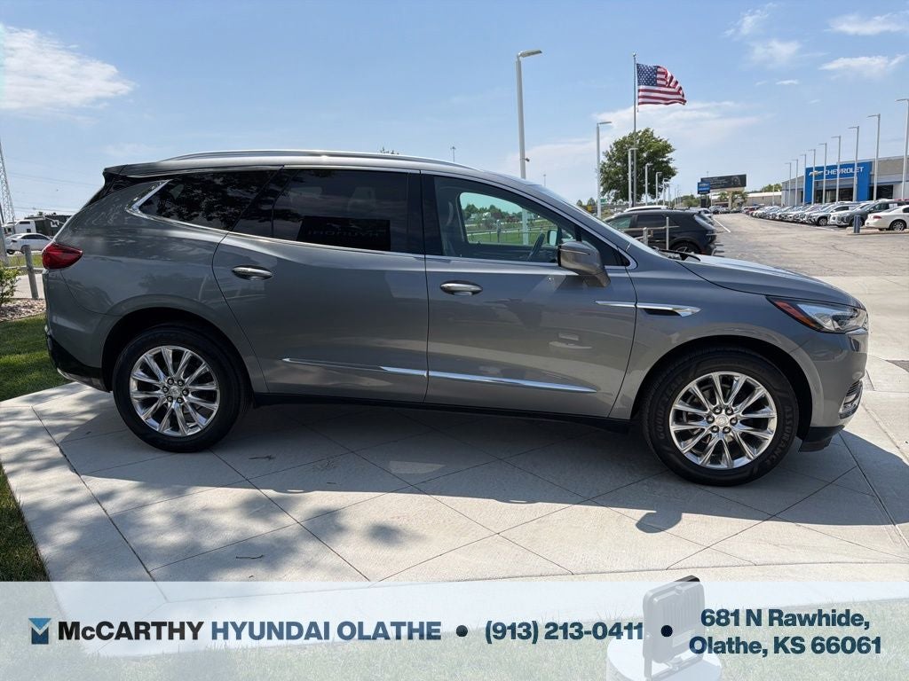 2021 Buick Enclave Essence