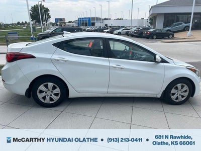 2016 Hyundai Elantra SE