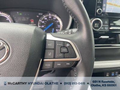 2022 Toyota Highlander Hybrid XLE