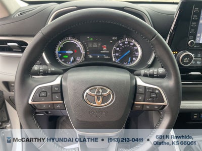 2022 Toyota Highlander Hybrid XLE