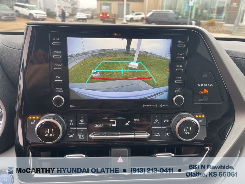 2022 Toyota Highlander Hybrid XLE