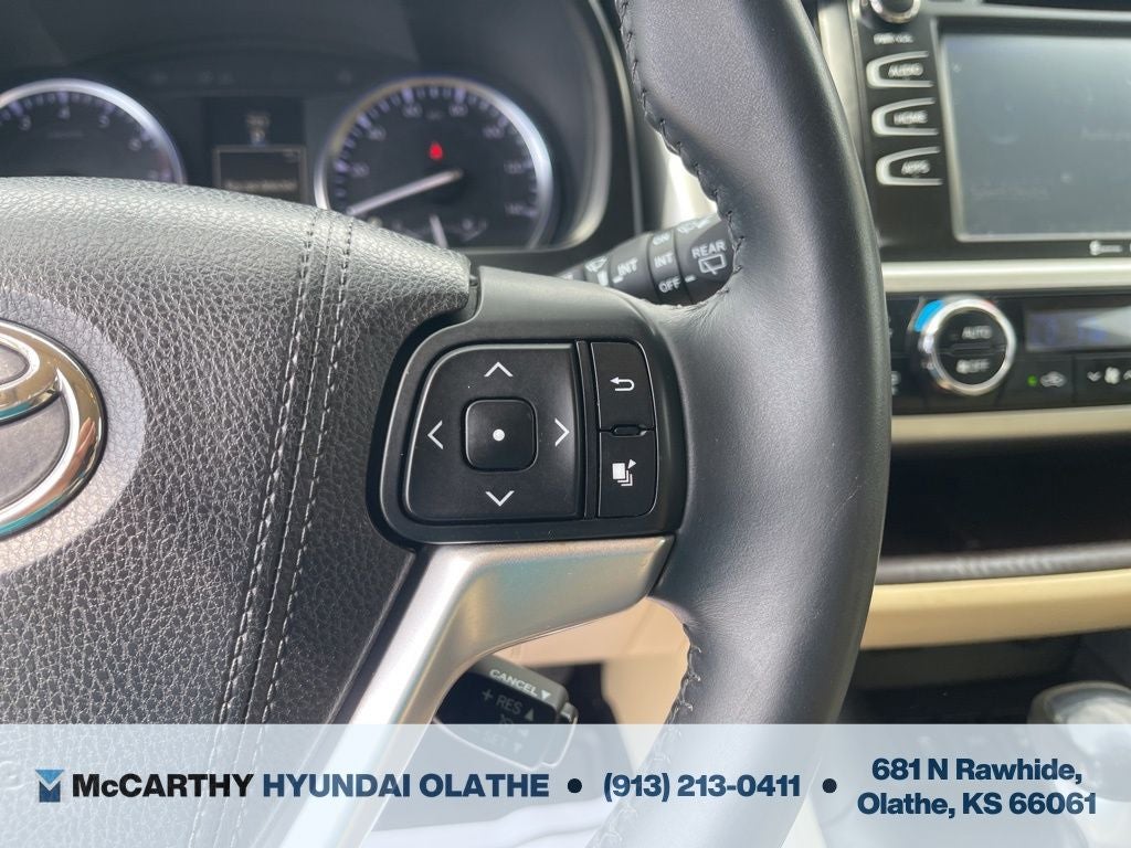 2016 Toyota Highlander XLE V6