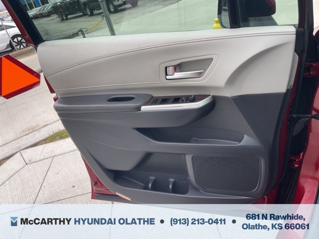 2021 Toyota Sienna XLE 7 Passenger