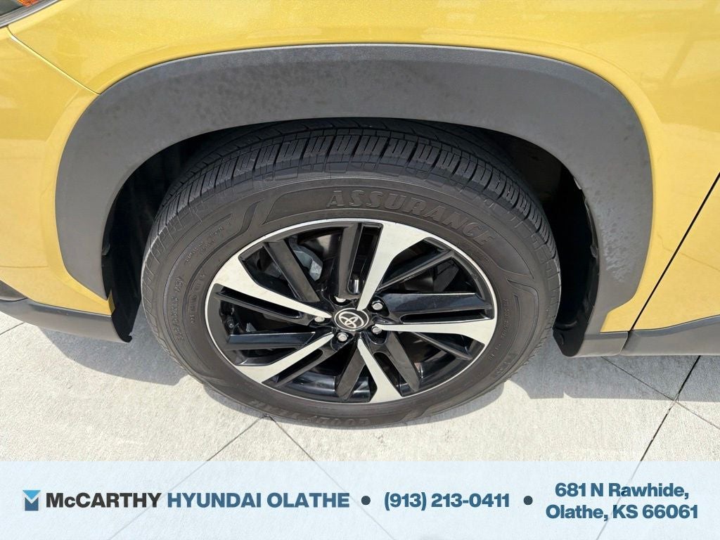 2023 Toyota Corolla Cross Hybrid XSE