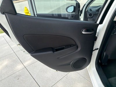 2011 Mazda Mazda2 Touring