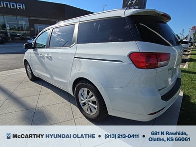 2017 Kia Sedona LX