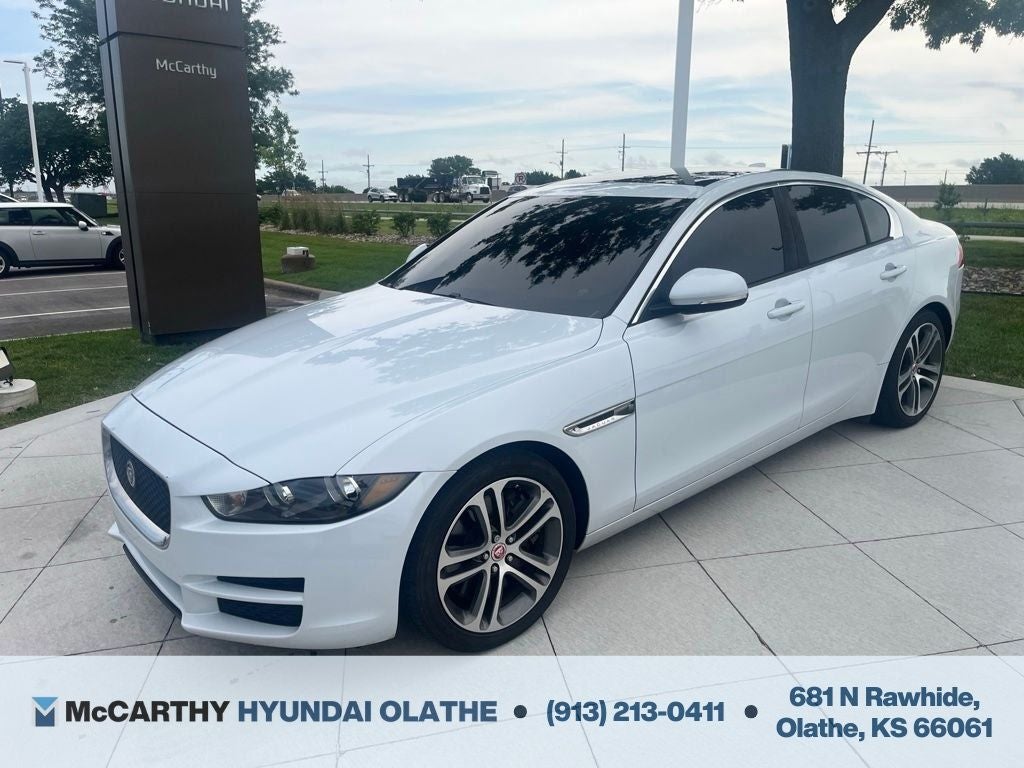 2017 Jaguar XE 35t Premium