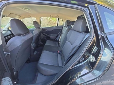 2017 Subaru Impreza 2.0i