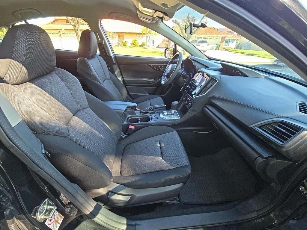 2017 Subaru Impreza 2.0i