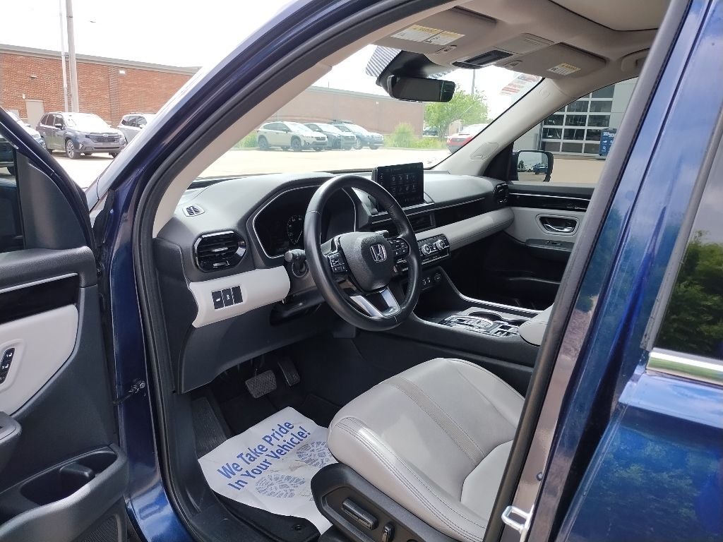 2023 Honda Pilot Touring