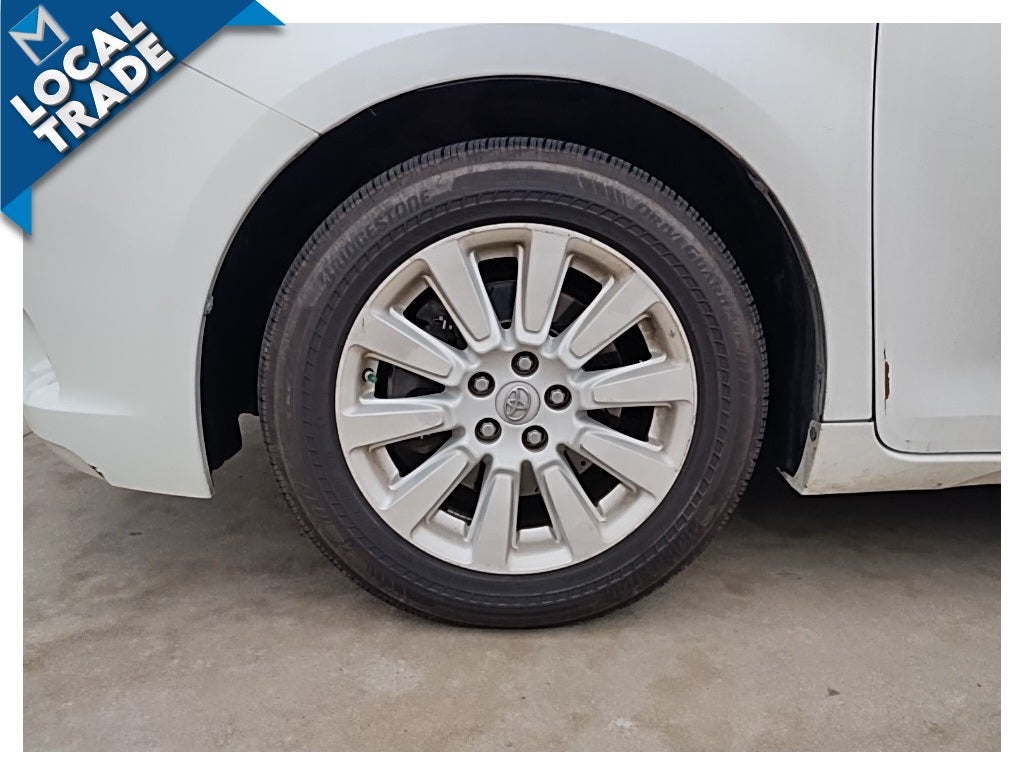 2013 Toyota Sienna AWD 7 Passenger