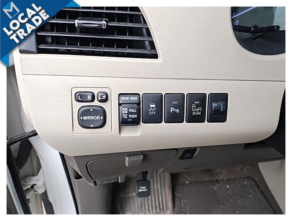 2013 Toyota Sienna AWD 7 Passenger