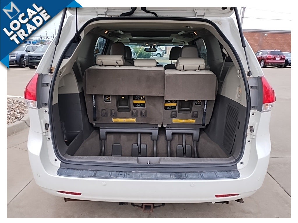 2013 Toyota Sienna AWD 7 Passenger