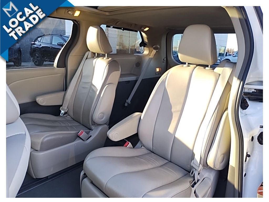 2013 Toyota Sienna AWD 7 Passenger