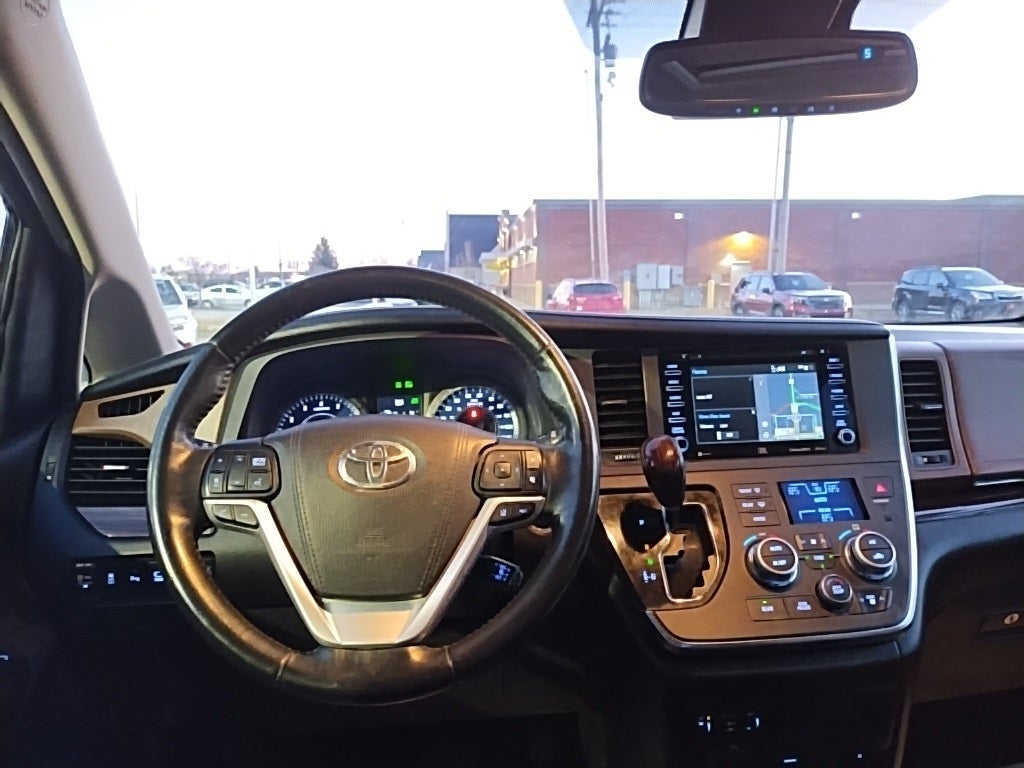 2018 Toyota Sienna Limited Premium 7 Passenger AWD