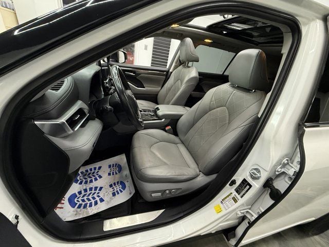 2021 Toyota Highlander Platinum