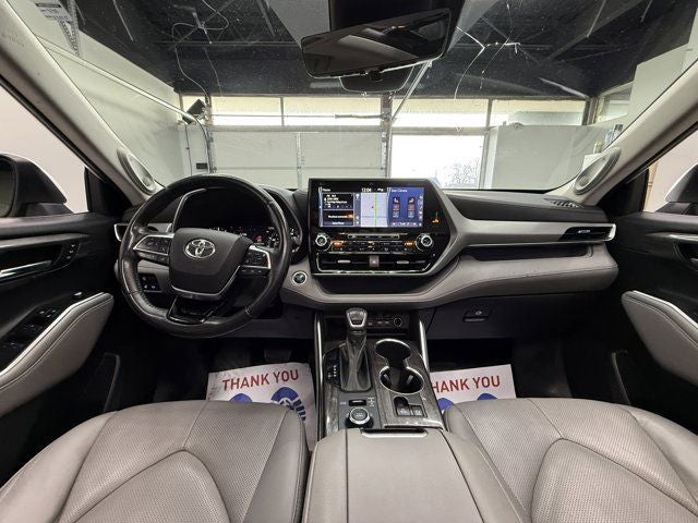 2021 Toyota Highlander Platinum