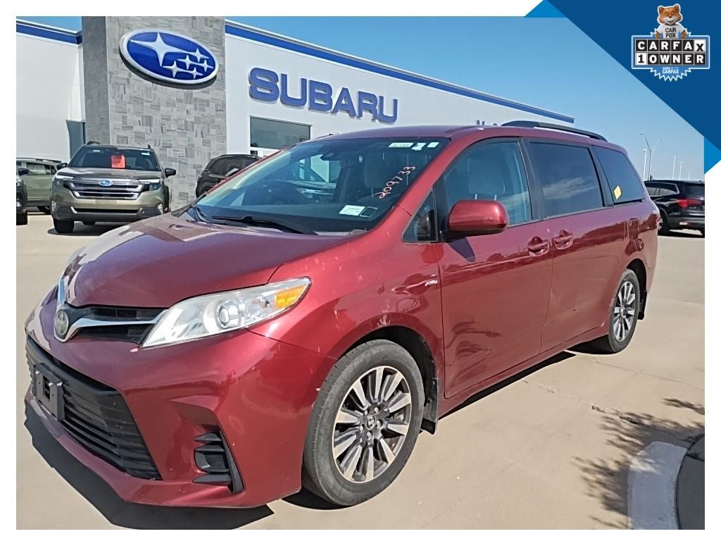 2018 Toyota Sienna LE 7 Passenger
