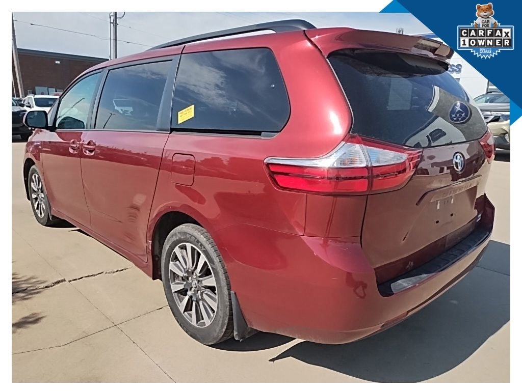 2018 Toyota Sienna LE 7 Passenger