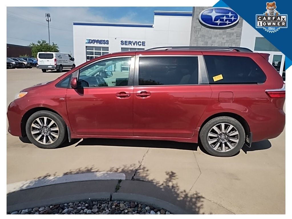 2018 Toyota Sienna LE 7 Passenger