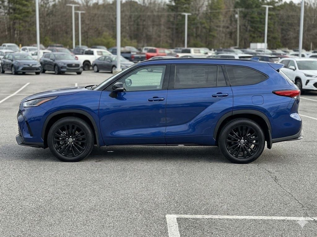 2025 Toyota Highlander XSE