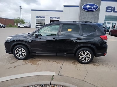 2022 Subaru Forester Premium