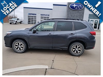 2022 Subaru Forester Premium