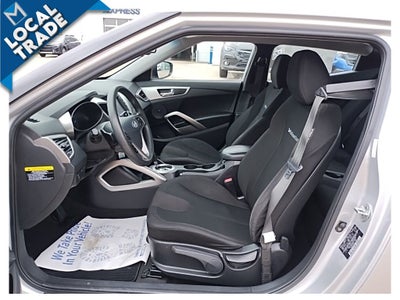 2012 Hyundai Veloster Base w/Black