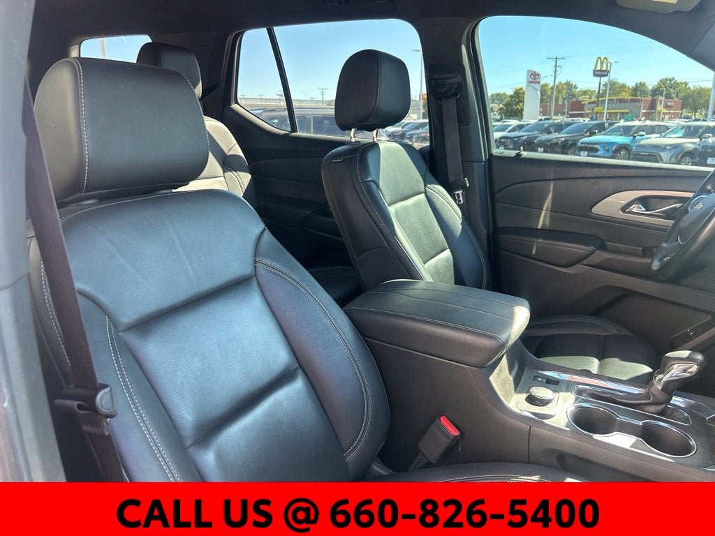 2023 Chevrolet Traverse LT Leather