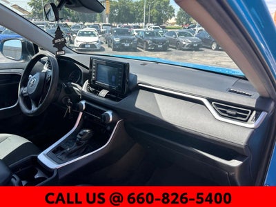 2021 Toyota RAV4 LE