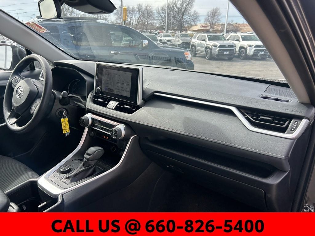 2025 Toyota RAV4 Hybrid LE