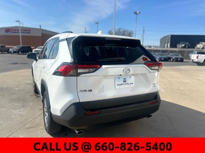 2025 Toyota RAV4 XLE