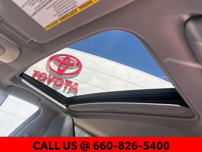 2018 Toyota Camry Hybrid XLE