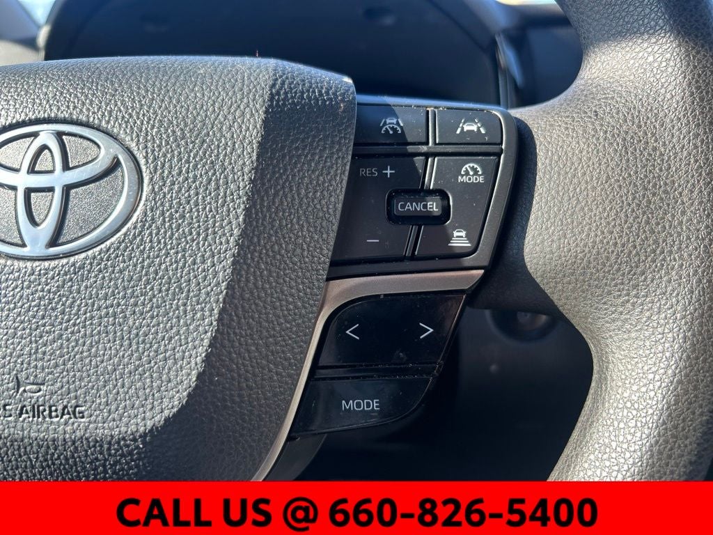 2025 Toyota Camry LE