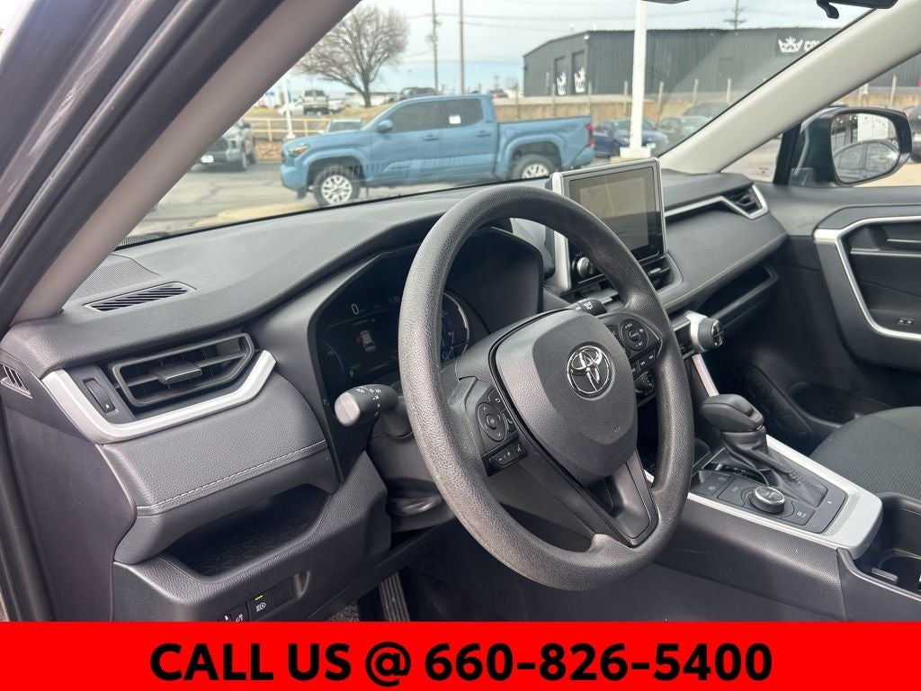 2025 Toyota RAV4 Hybrid LE