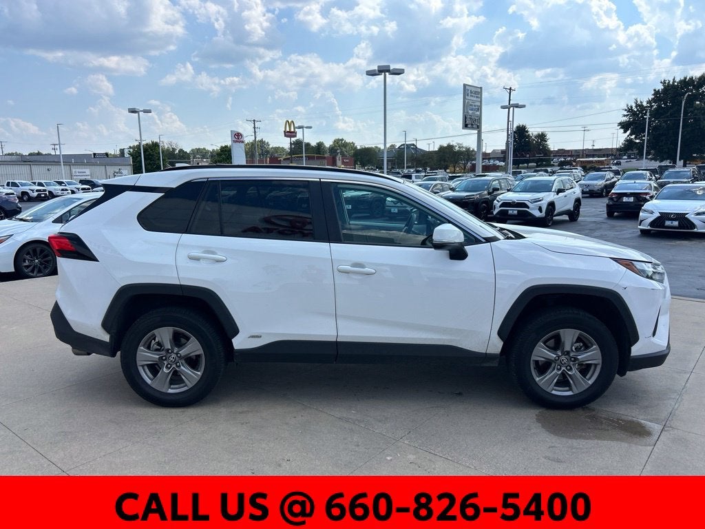 2022 Toyota RAV4 Hybrid XLE